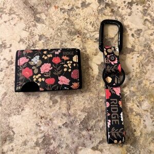 Ridge Wallet with key chain